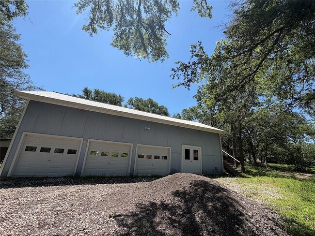 Building Photo - 175 Scarlet Oaks Dr