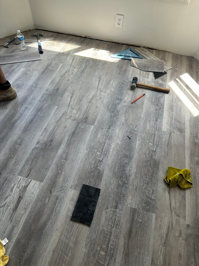 New Floors s in main room - 959 E Mariposa St