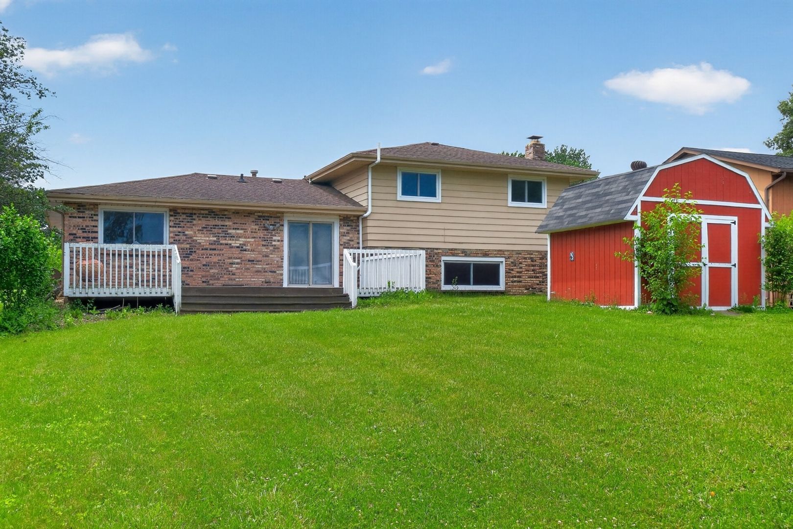 Building Photo - 3561 Sunrise Dr