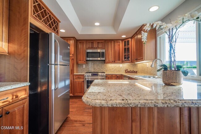 Building Photo - 3065 Starling Ave