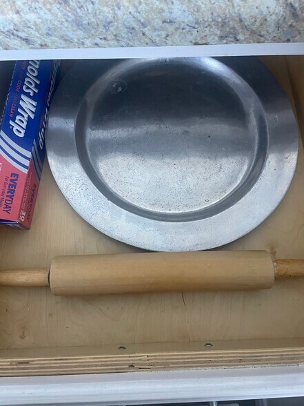 Building Photo - 1109 E 1st St