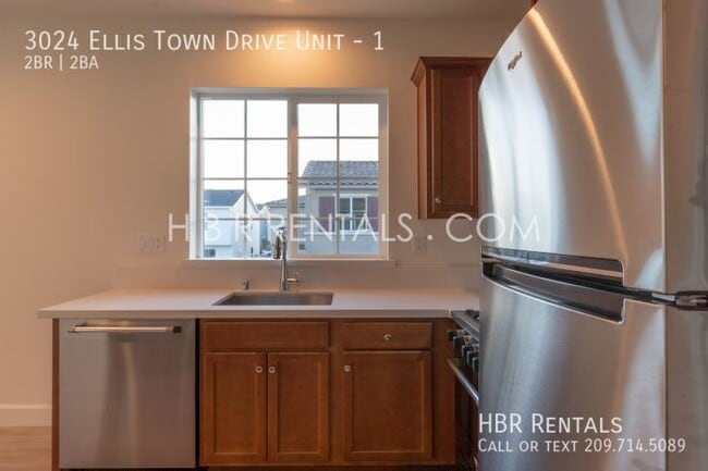 Building Photo - 3024 Ellis Town Dr