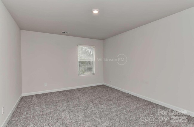 Building Photo - 4104 Armstrong Farm Dr