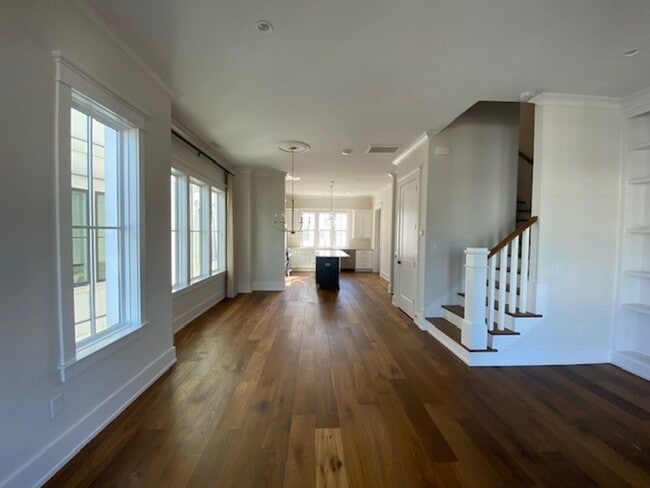 Building Photo - Welcome to our luxurious townhouse in the ...