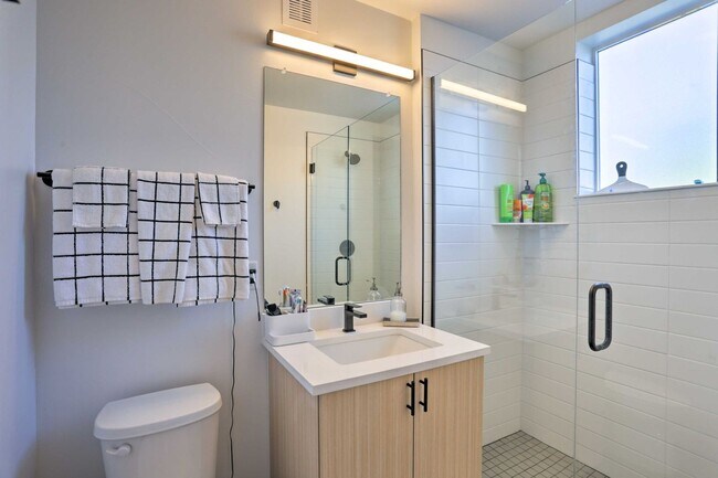 Building Photo - 3101 W 47th Ave