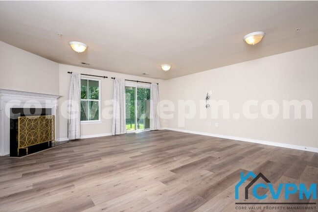 Building Photo - 601 Fox River Hills Way