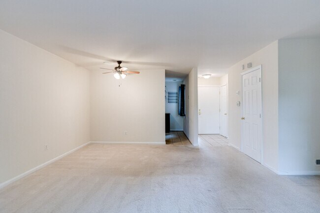 Building Photo - Crofton Condo For Rent