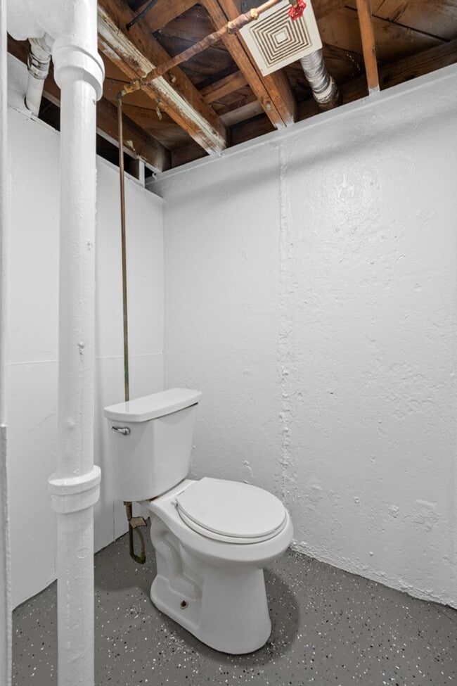 Building Photo - 28232 Edward St