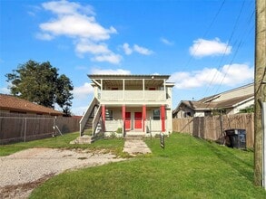 Building Photo - 6707 Avenue F