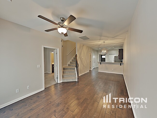 Building Photo - 409 Riverwood Ct