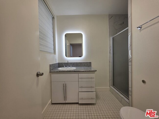 Building Photo - 1421 Greenfield Ave