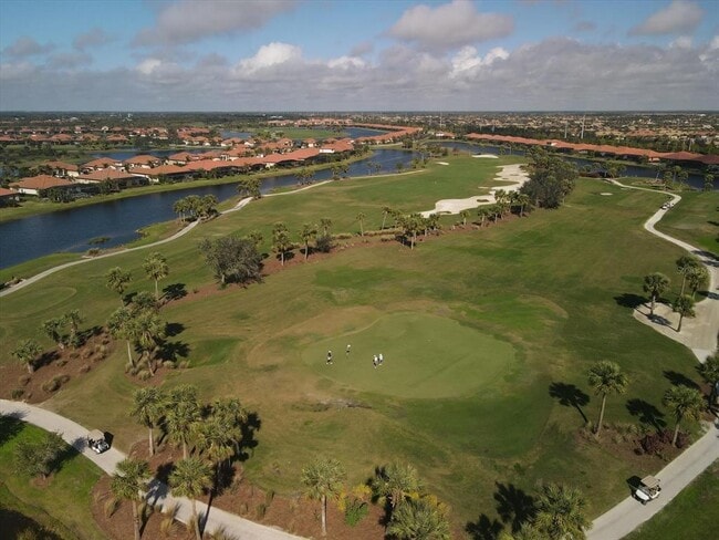 Building Photo - 10042 Crooked Crk Dr