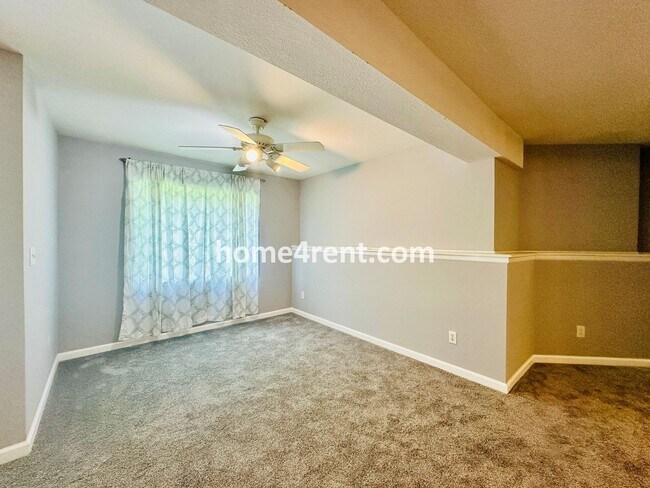 Building Photo - 8102 W 144th Pl