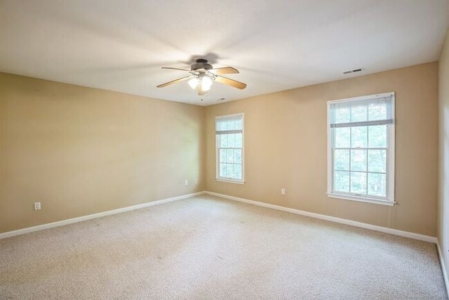 Building Photo - 43935 Willow Leaf Way