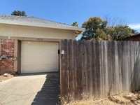 Building Photo - 2450 Ione St