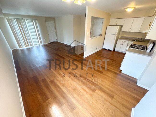Building Photo - 9192 Ellie Dr
