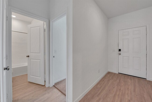 Building Photo - 339 Lippizan Dr