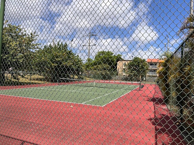 Building Photo - 5000 NW 79th Ave