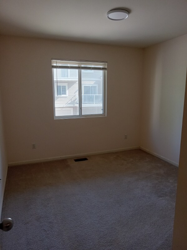 Building Photo - 1083 Beaver Run