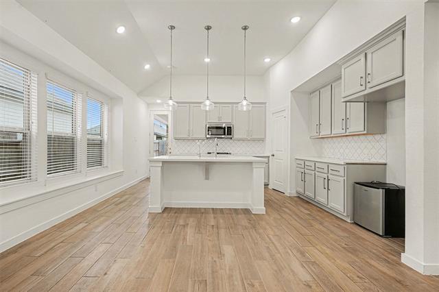 Building Photo - 13024 Sapphire Lake Ln