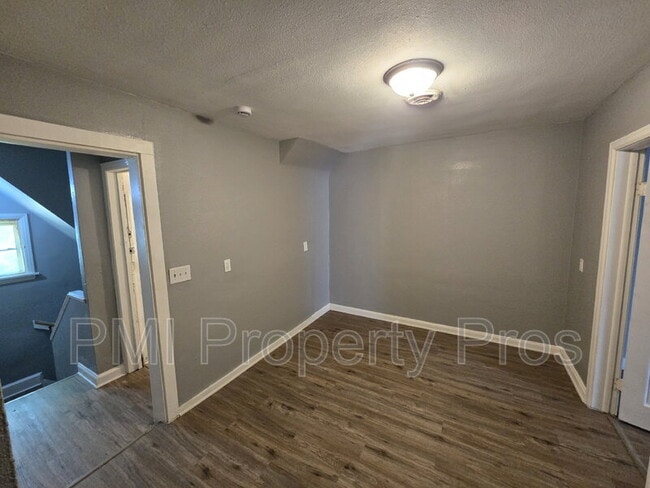 Building Photo - 2478 W Chambers St