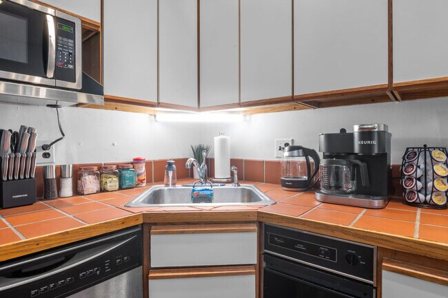 Building Photo - 309 Vine St