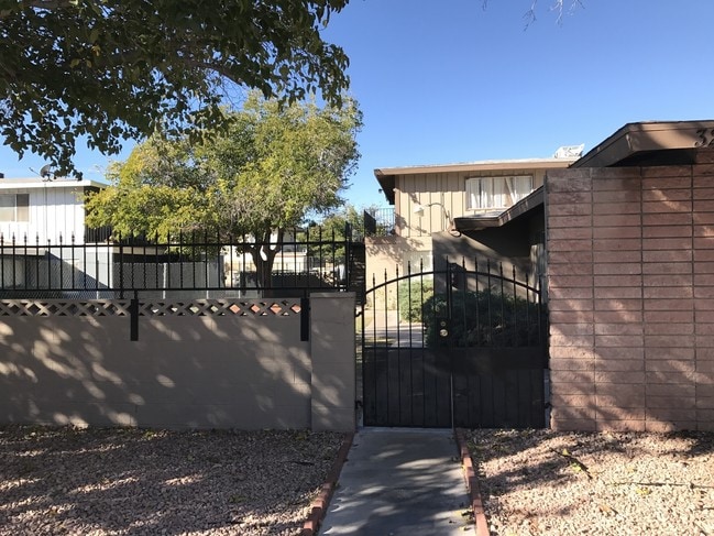 Primary Photo - Mountain View Apartments