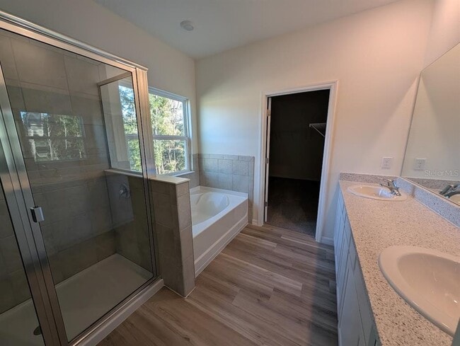 Building Photo - 5173 SW 52nd Dr