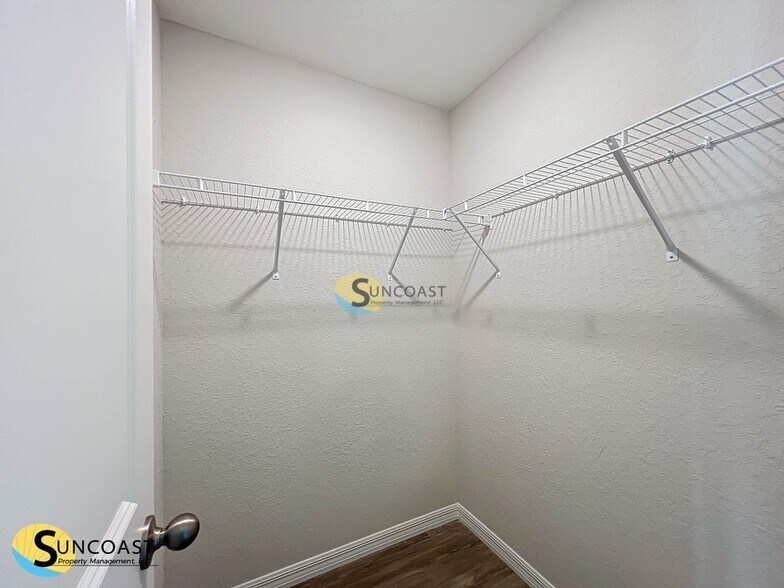 Building Photo - 119 Dogwood Dr Loop