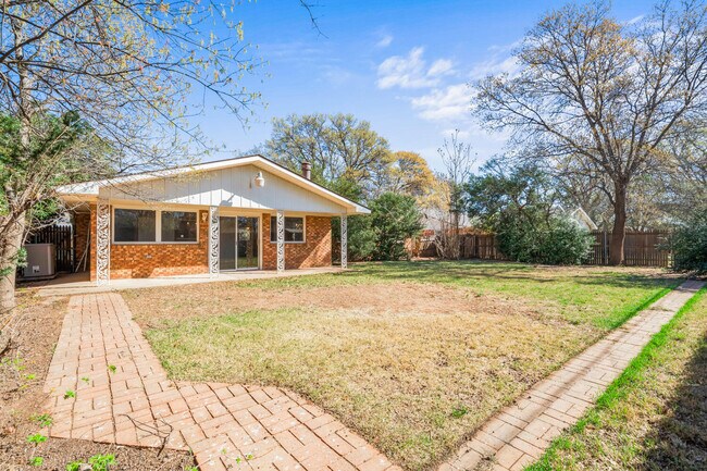 Building Photo - 3423 56th St