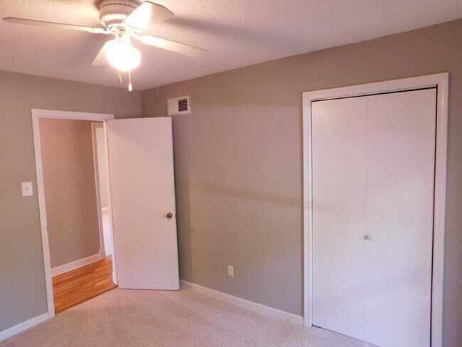 Building Photo - 1411 Leafhaven Cove