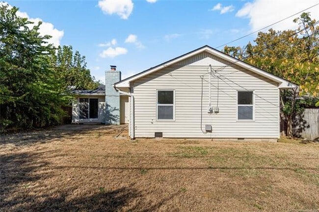 Building Photo - Beautifully Renovated 3-Bed, 2-Bath Home in Midtown Tulsa!