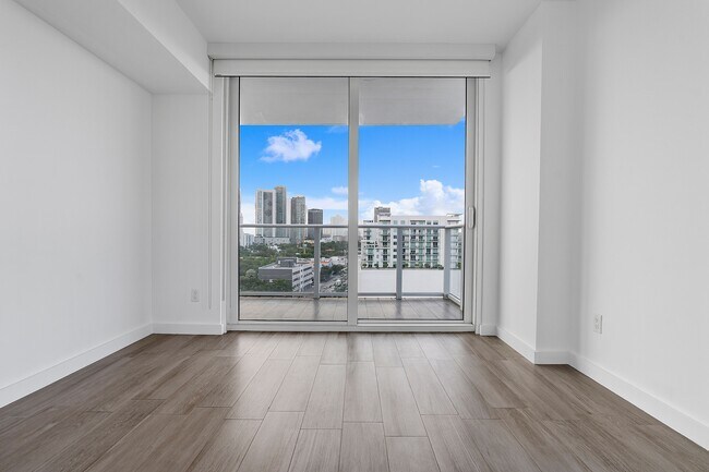 Building Photo - 4250 Biscayne Blvd