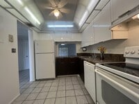 Building Photo - 7820 S Colony Cir