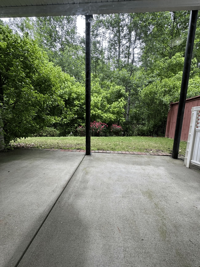 Building Photo - 1356 Thornborough Dr