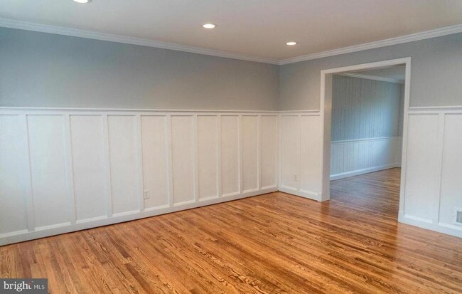 Building Photo - 360 Old Trail