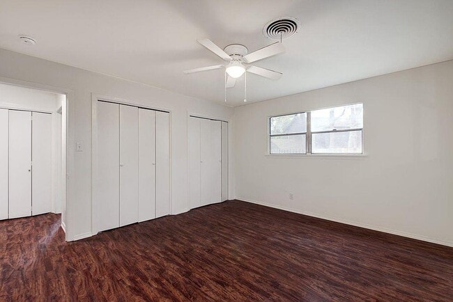 Building Photo - 6108 Cherrylawn Cir