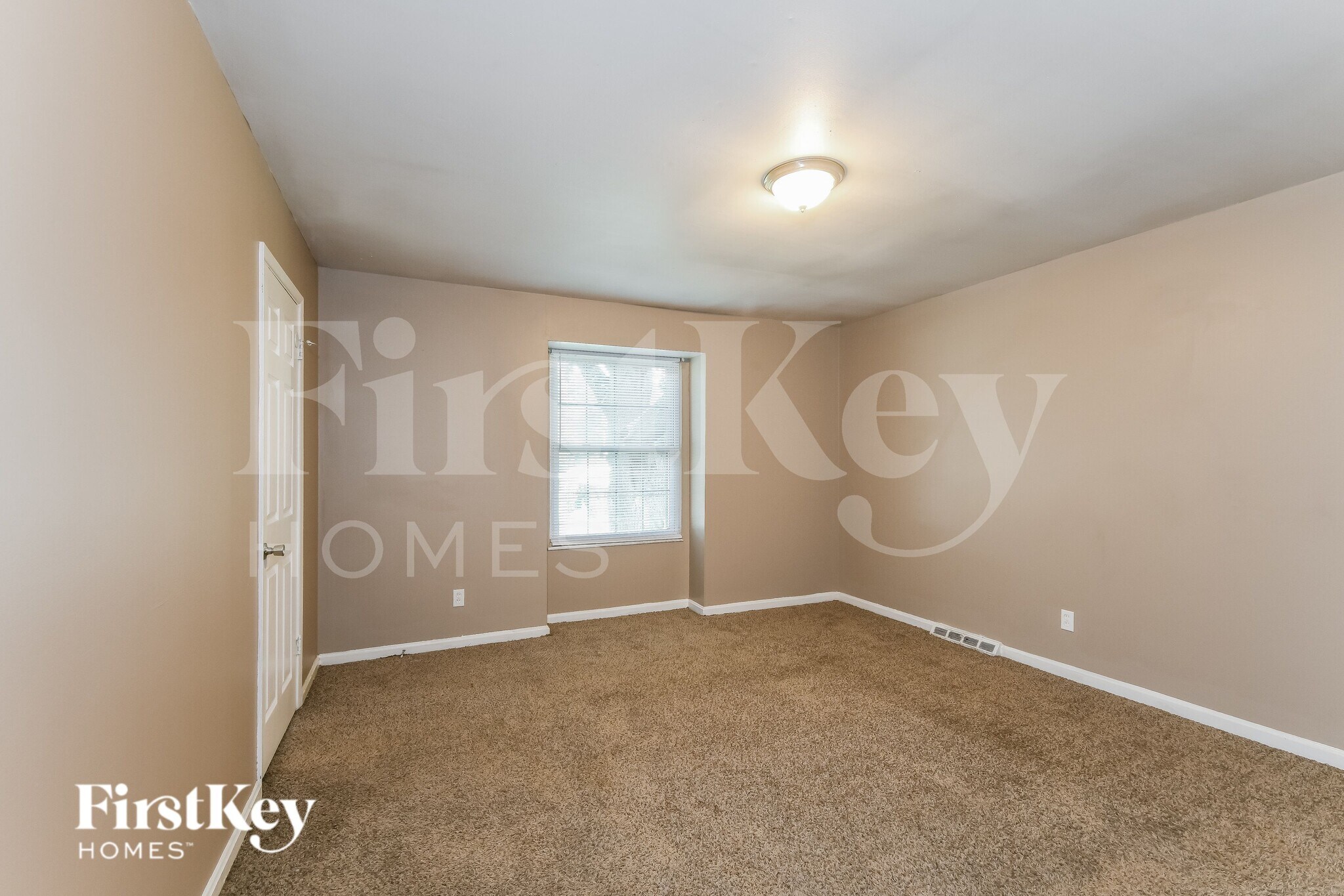 Building Photo - 1114 Soria St