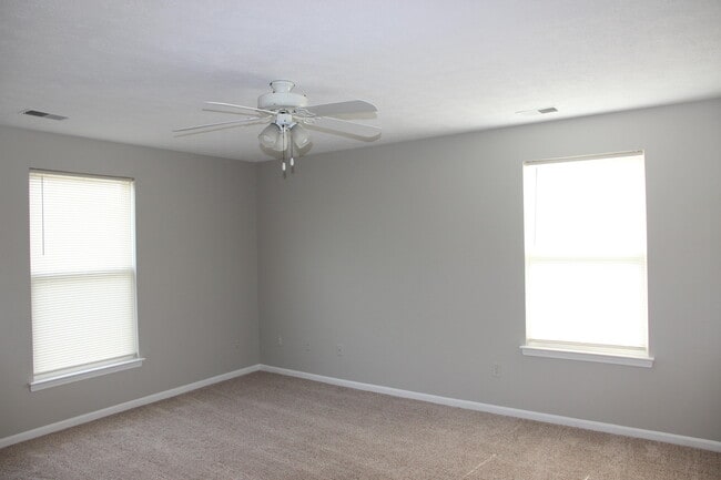 Building Photo - 1774 Weatherstone Dr