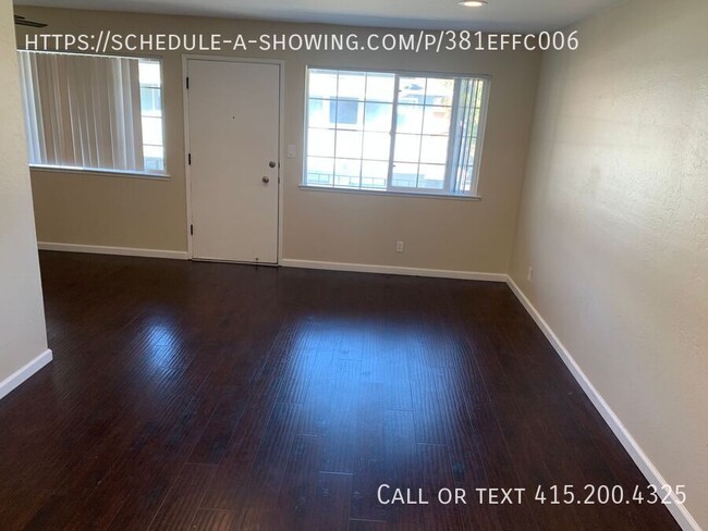 Building Photo - 203 Superior Dr
