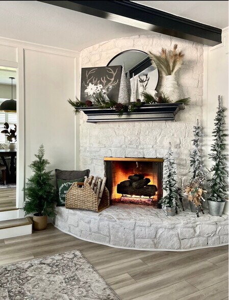 Building Photo - 3717 Castle River Dr