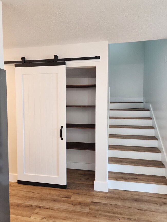 Building Photo - Beach Cottage