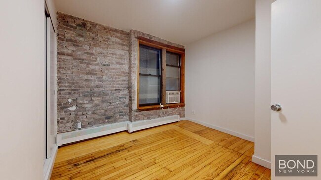 Building Photo - 33 Crosby St
