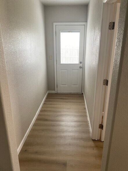 Building Photo - 7739 E 129th St S