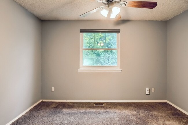 Building Photo - 8488 Prairie Clover Way