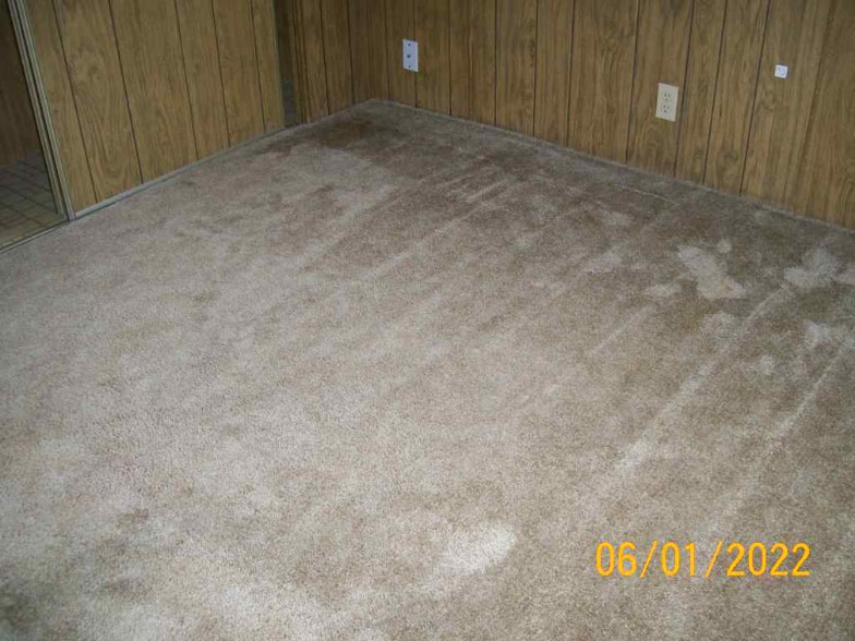 Building Photo - 13 Travertine Ln