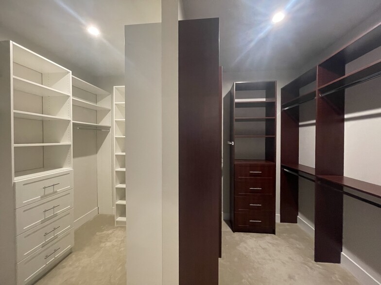 Upgrade his & her closets - 708 Lakeview Ct