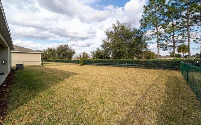 Building Photo - 6064 SW 89th St Rd