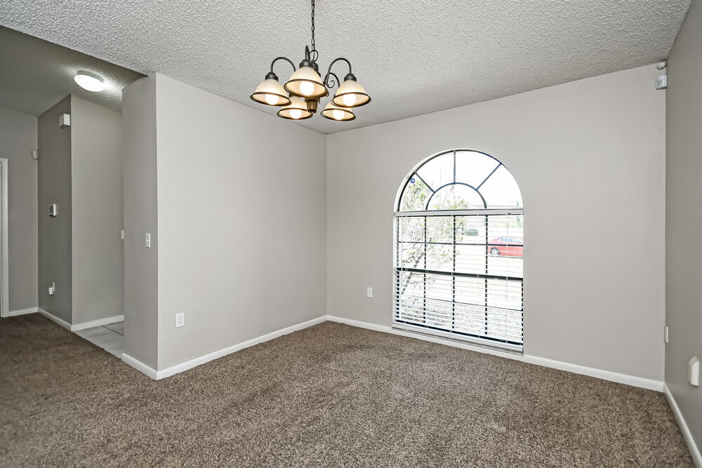 Building Photo - 1209 Croydon Cir