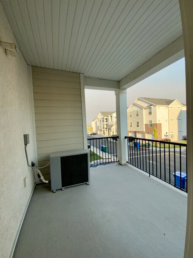 Building Photo - 3724 W 1850 N